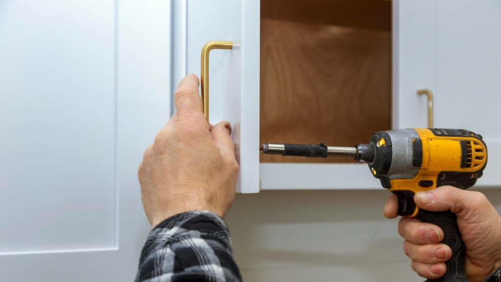 removing kitchen cabinet hardware